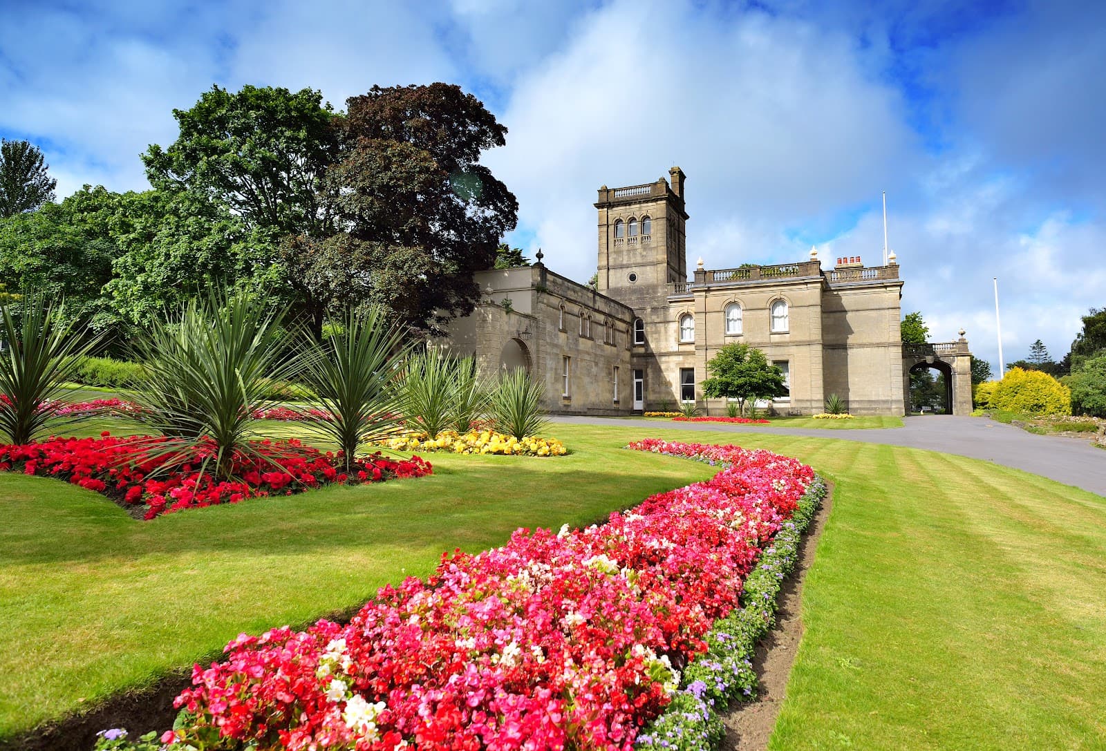 Parc Howard Museum & Gardens - Image 1