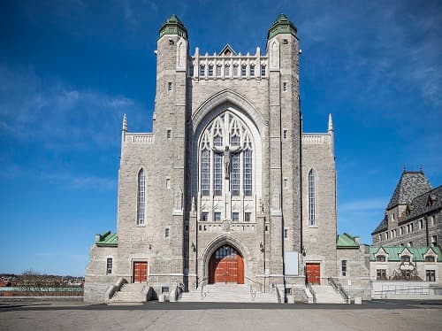 Saint-Michel Basilica-Cathedral - Image 1