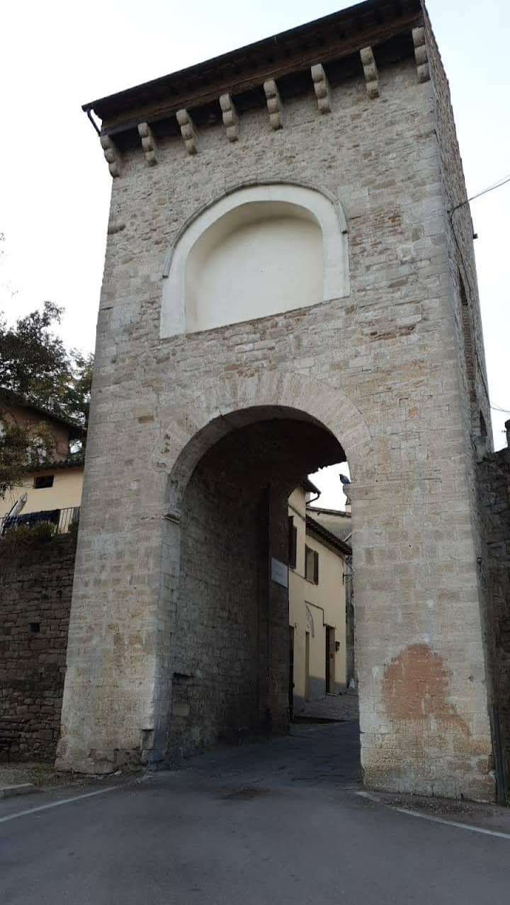 Panoramic Tiber Valley Views