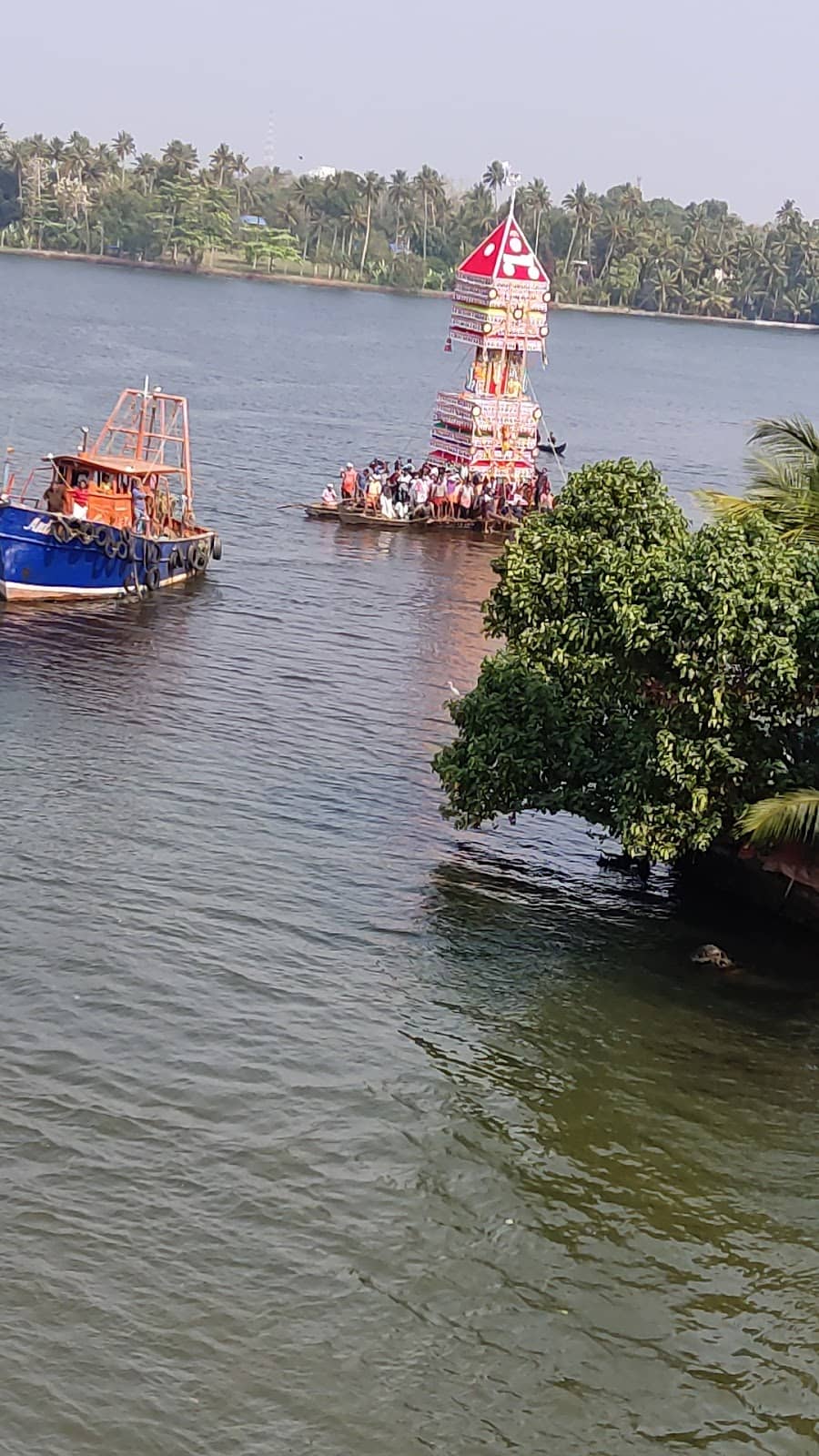 Ashtamudi Lake Views