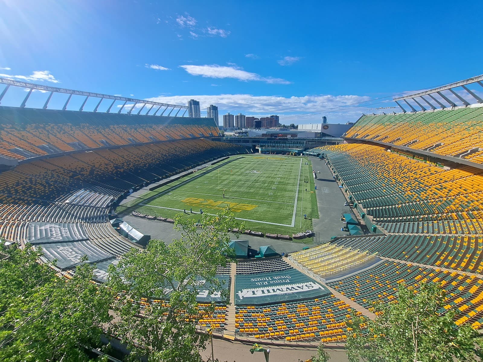 Commonwealth Stadium Edmonton - Image 1