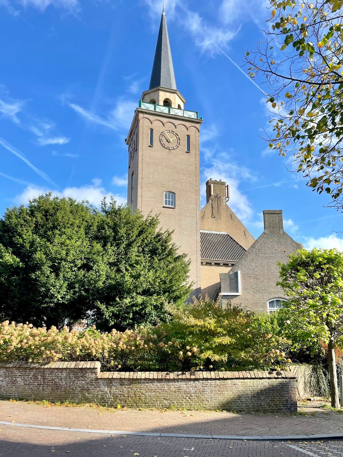 Protestant Church Valkenburg - Image 1