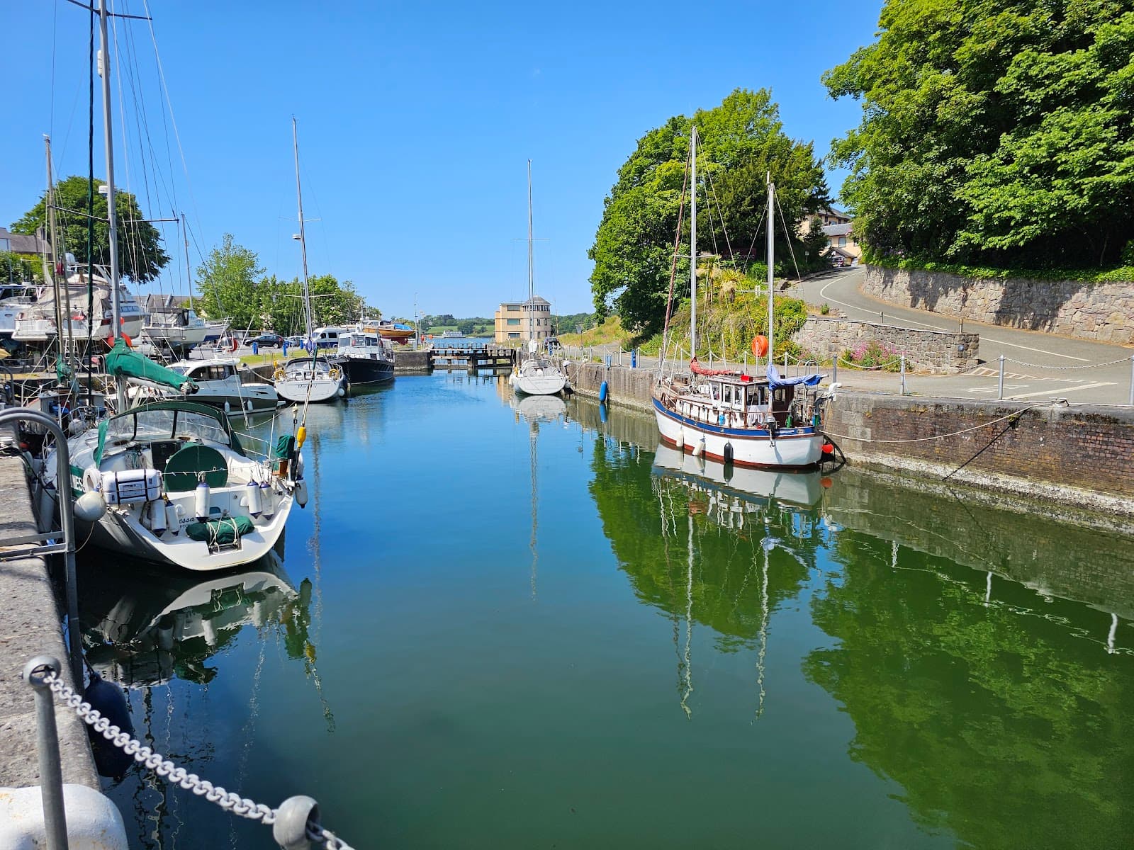 Y Felinheli Harbour (Port Dinorwic) - Image 1