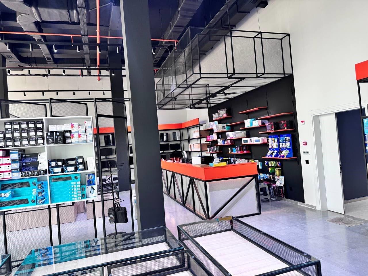 Bitarap Turkmenistan Avenue - Image 1