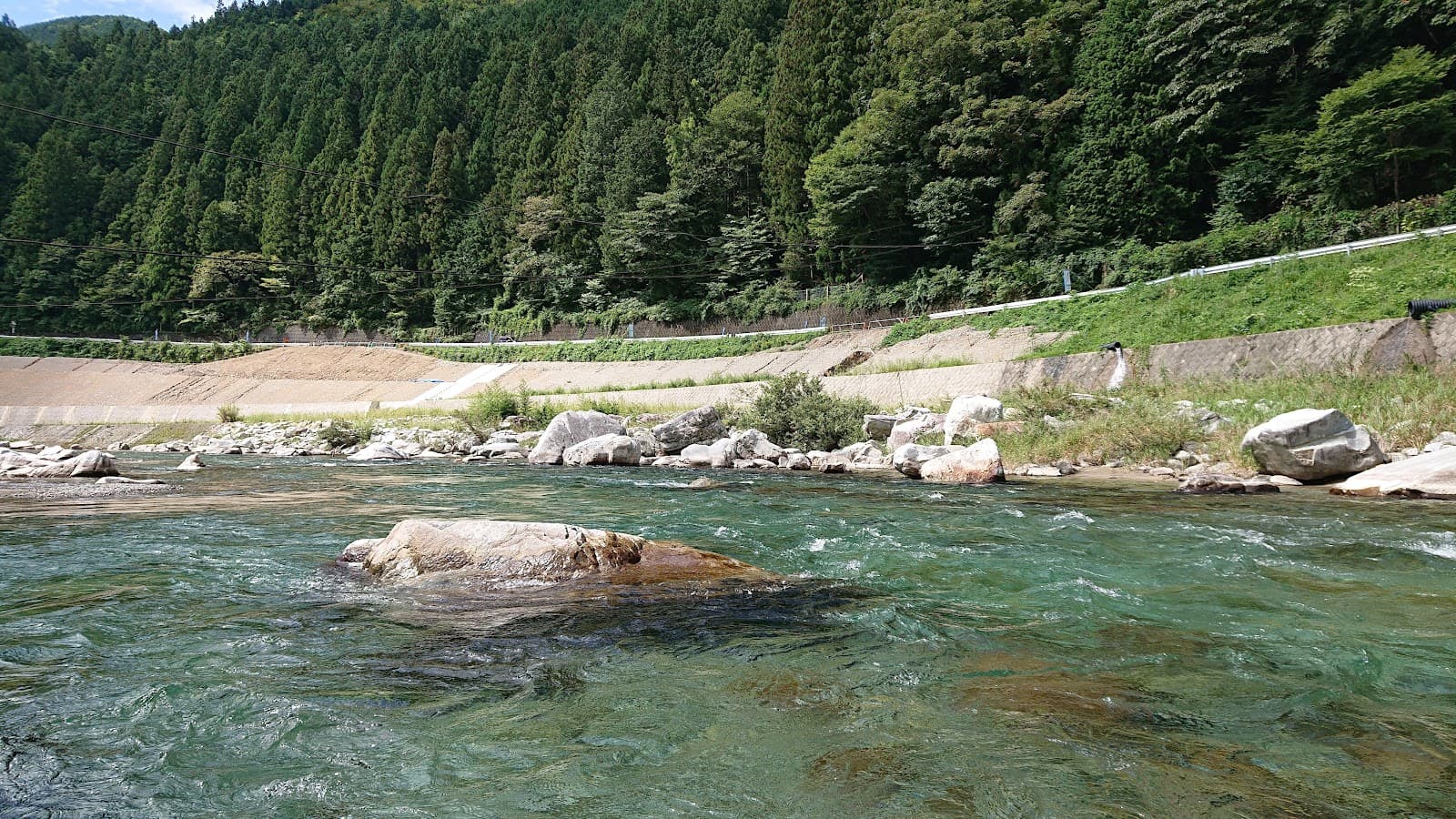 Maze River Fishing Park - Image 1