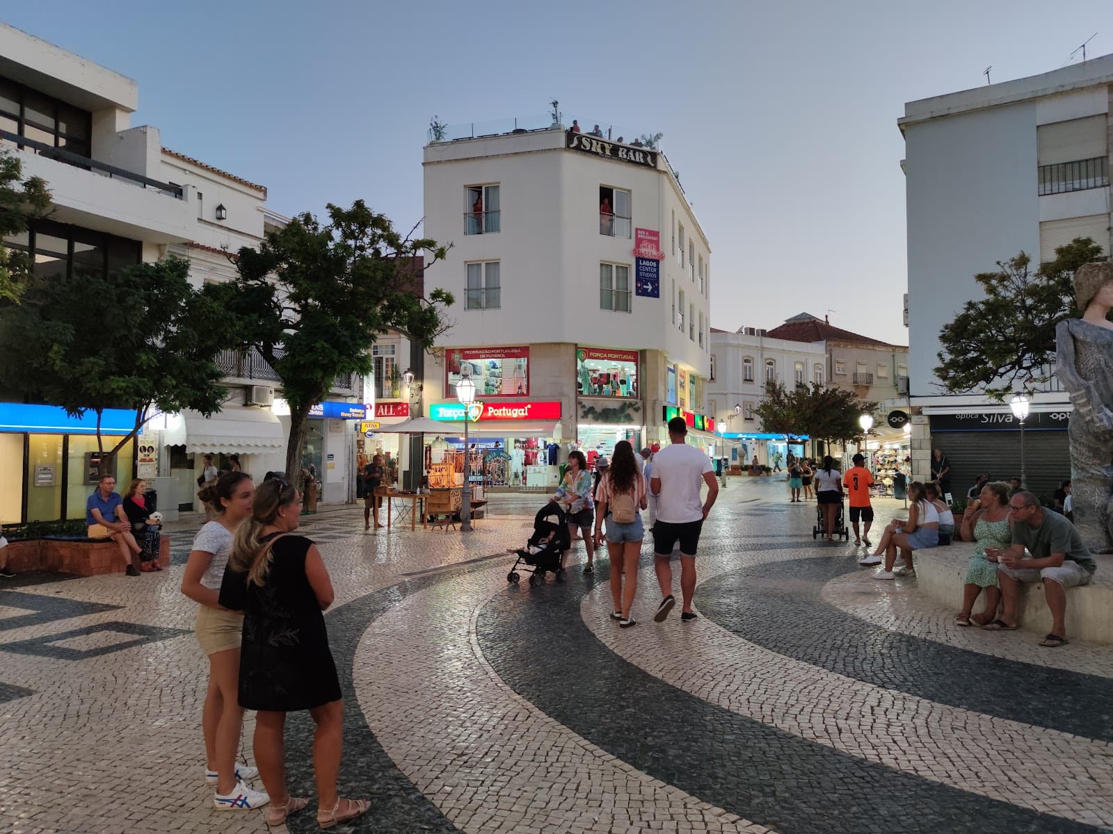Praça Gil Eanes - Image 1