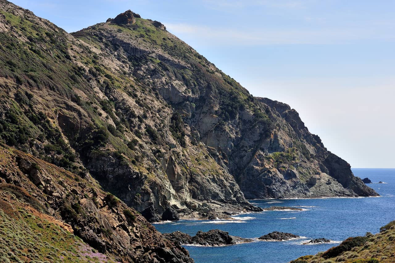 Hidden Coves & Beaches