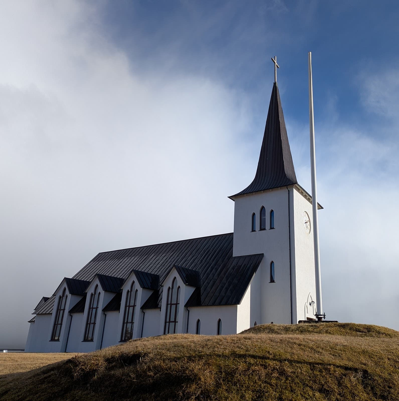 Borgarnes Church - Image 1