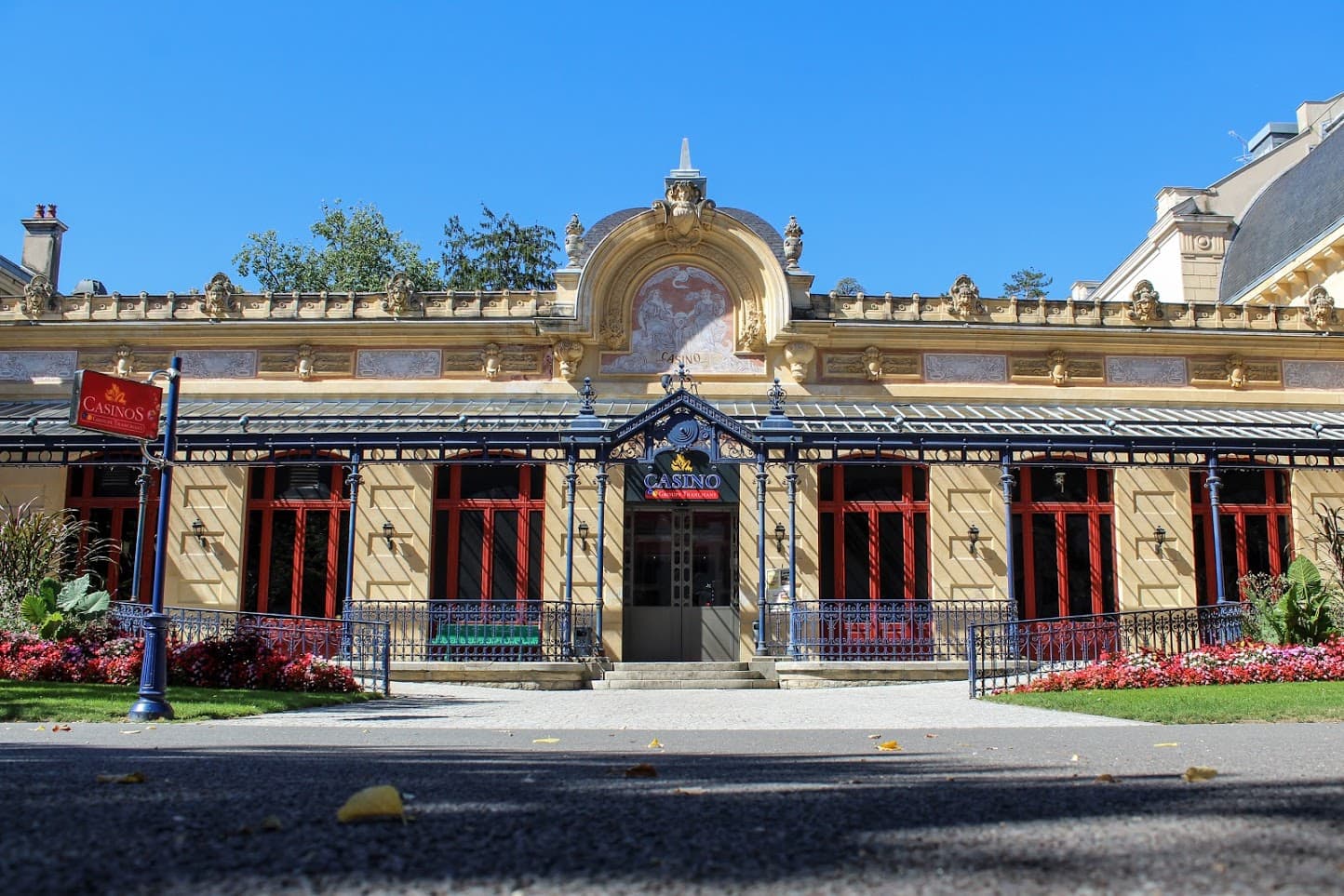 Néris-les-Bains Casino - Image 1