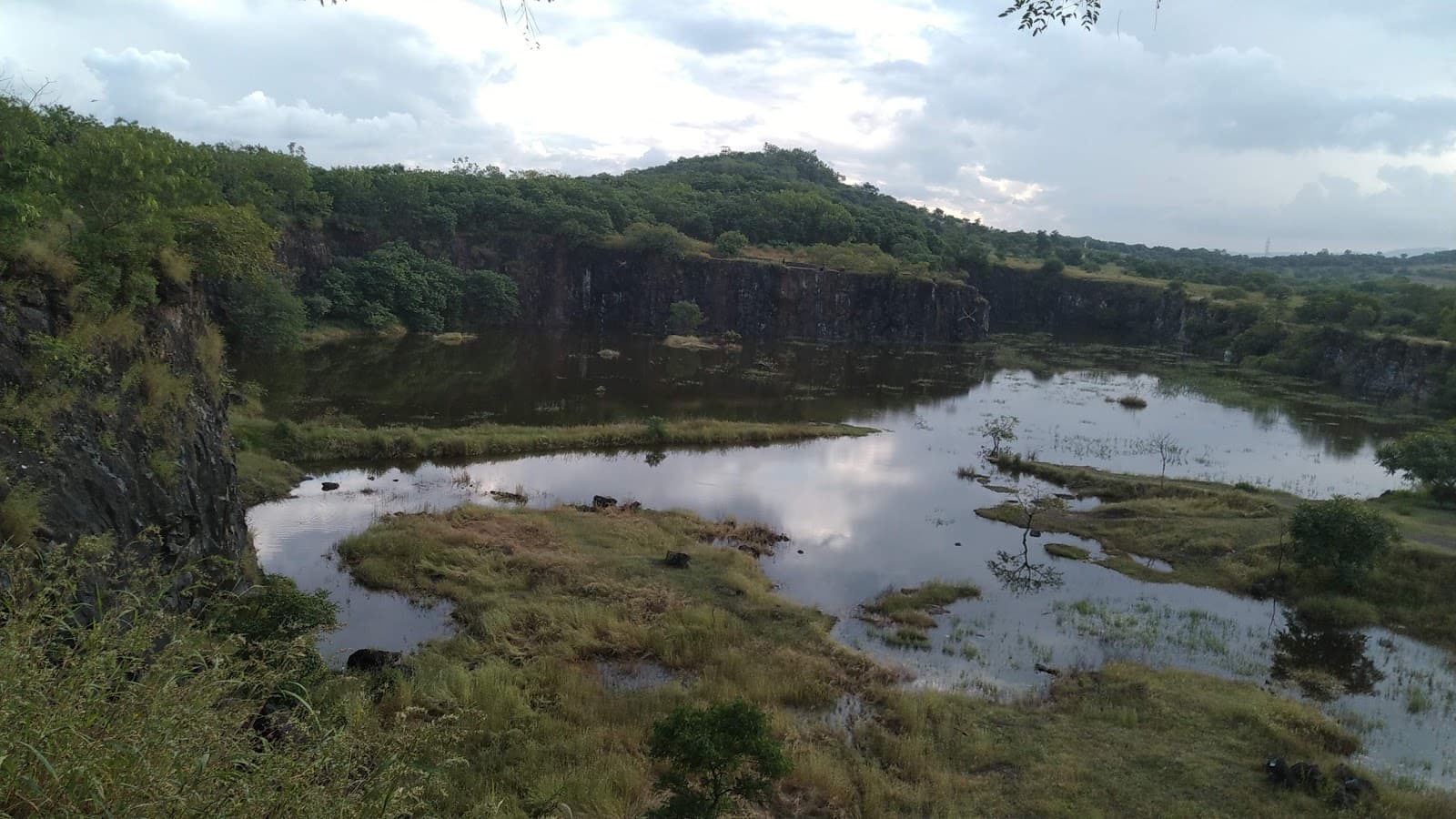 Vetal Tekdi Pune - Image 1