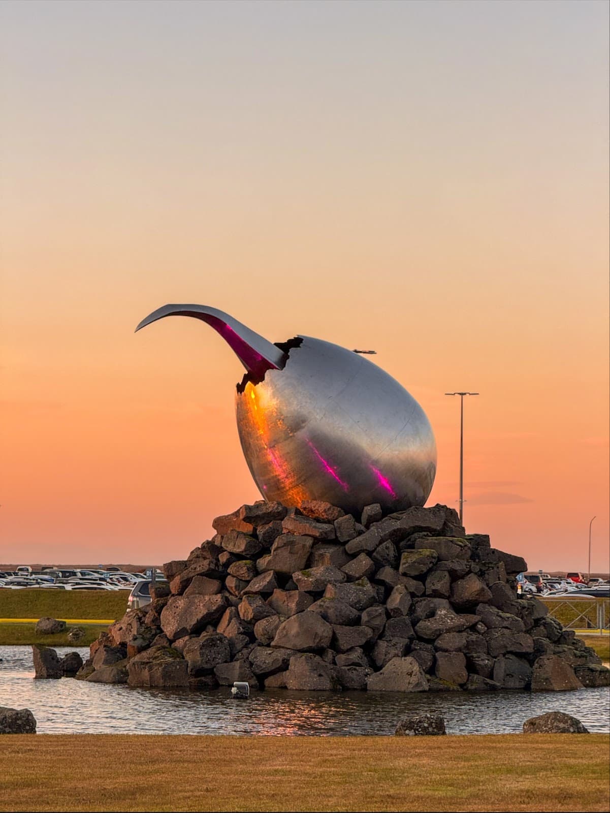 Jet Nest Sculpture - Image 1