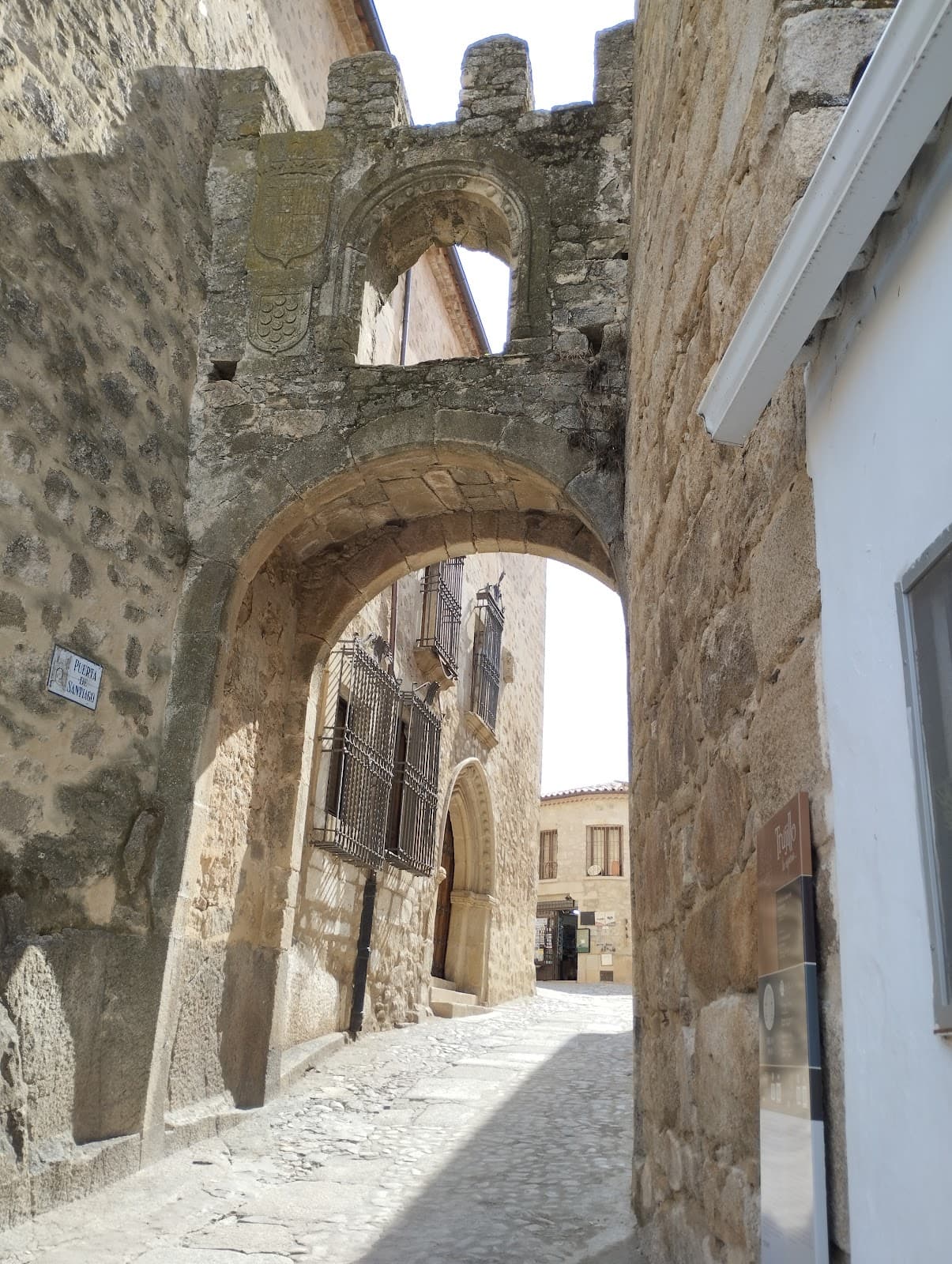 La Villa Upper Town - Image 1