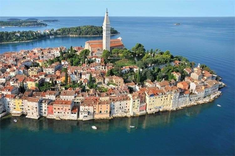 Rovinj City Walls - Image 1