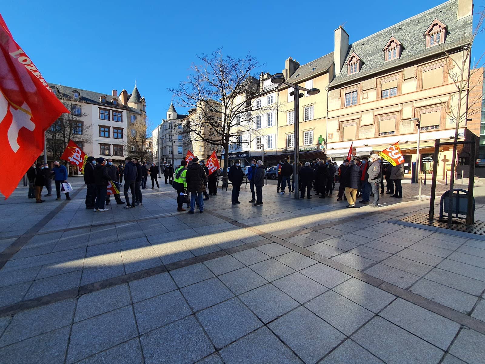 Local Cafes & Bistros