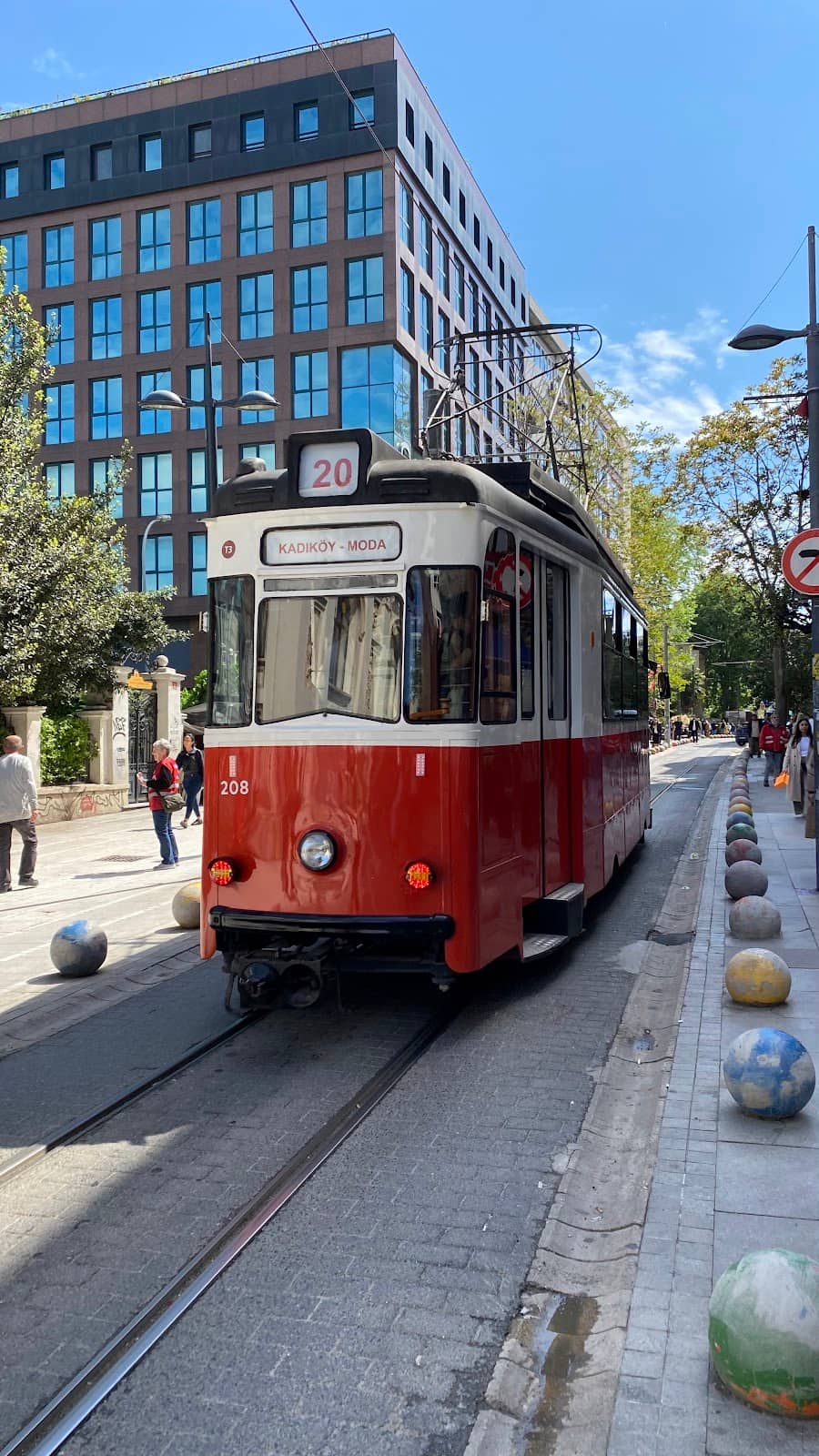 Moda District Charm
