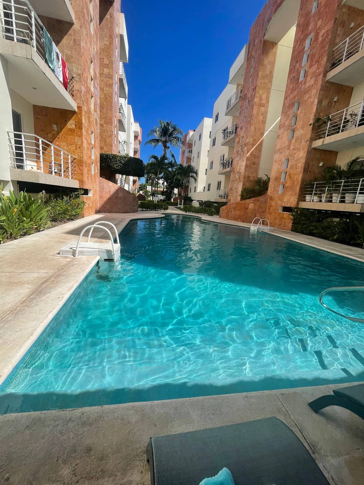 Resort-Style Pool