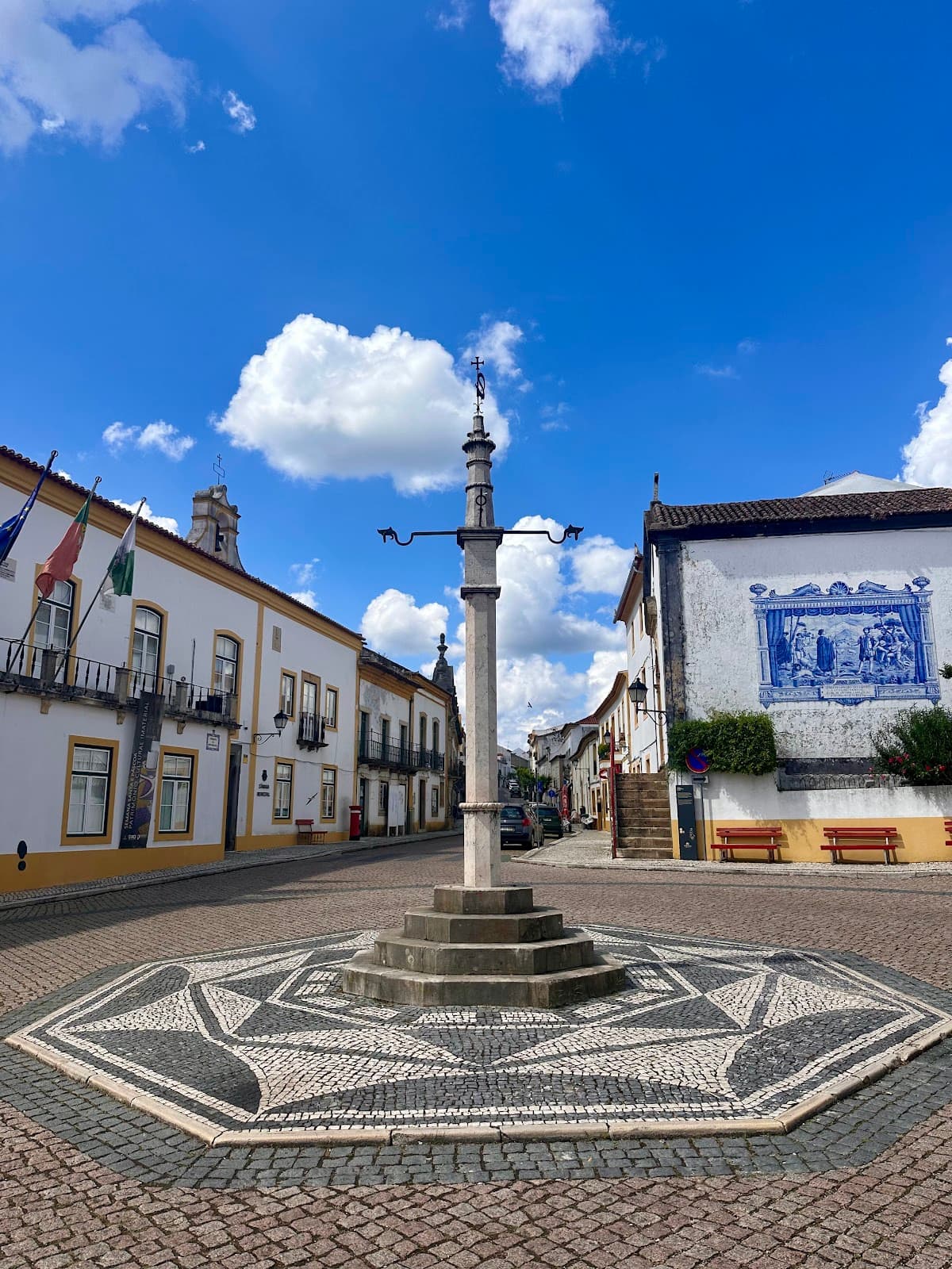 Pelourinho de Santarém - Image 1
