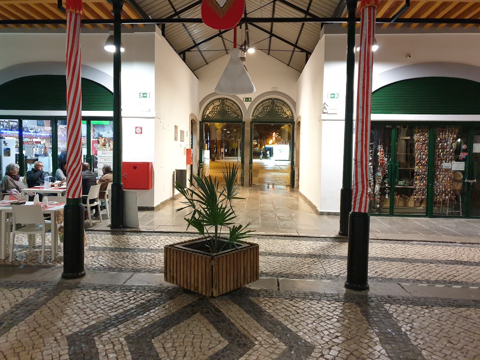 Mercado da Ribeira (Tavira) - Image 1