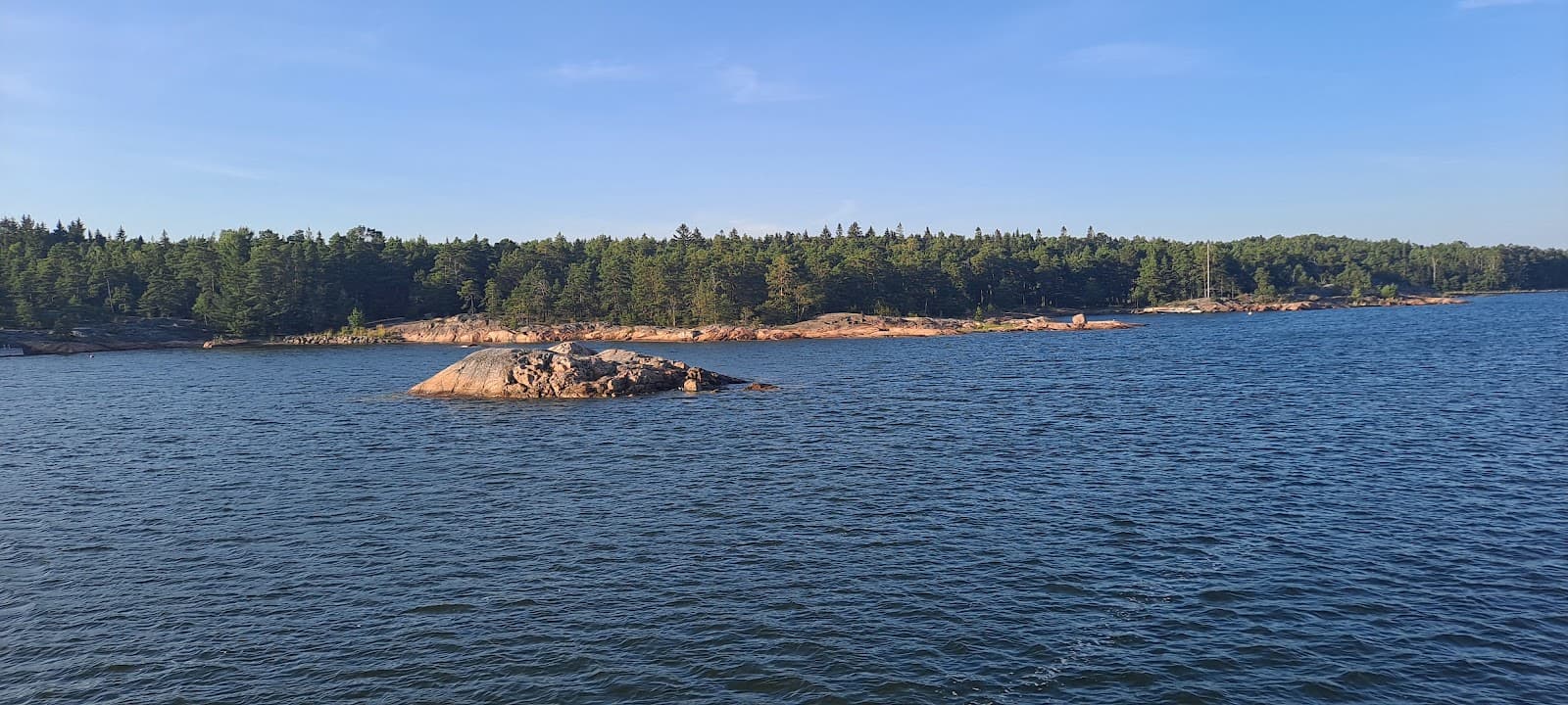 Suvisaaristo - Image 1