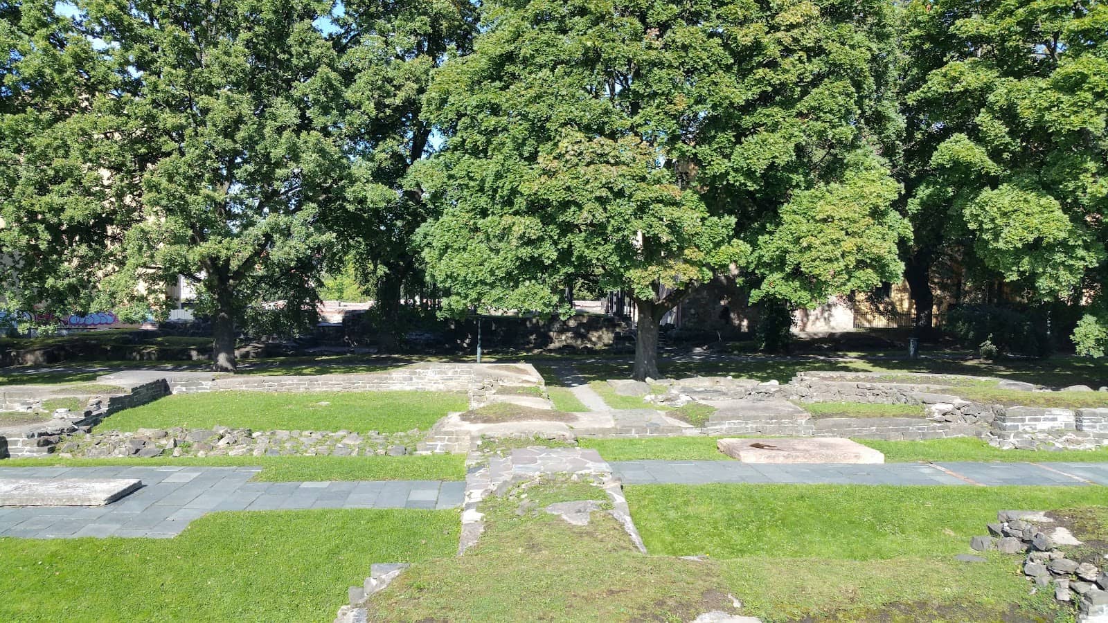 Stone Removal Marks