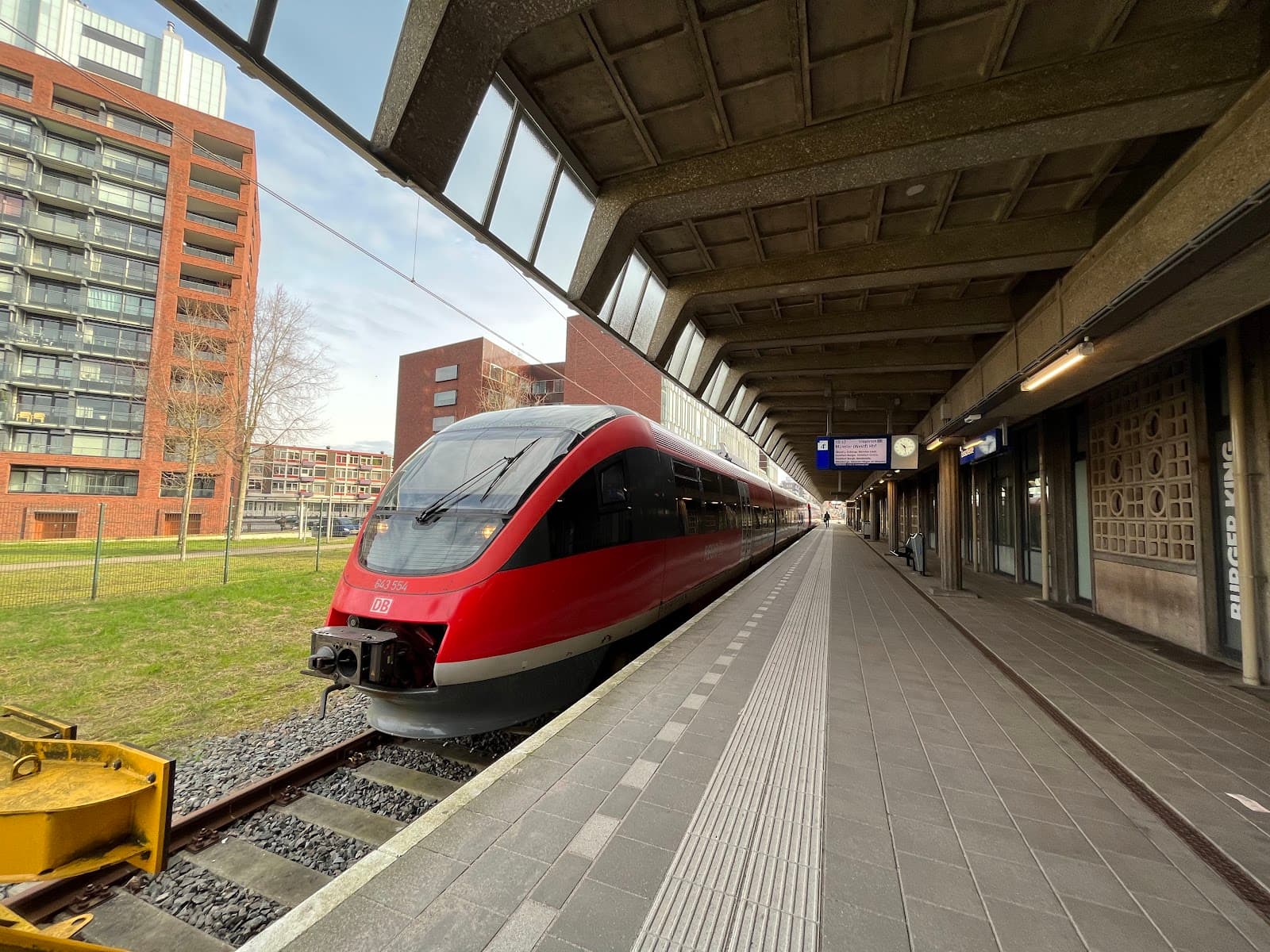Enschede Station - Image 1