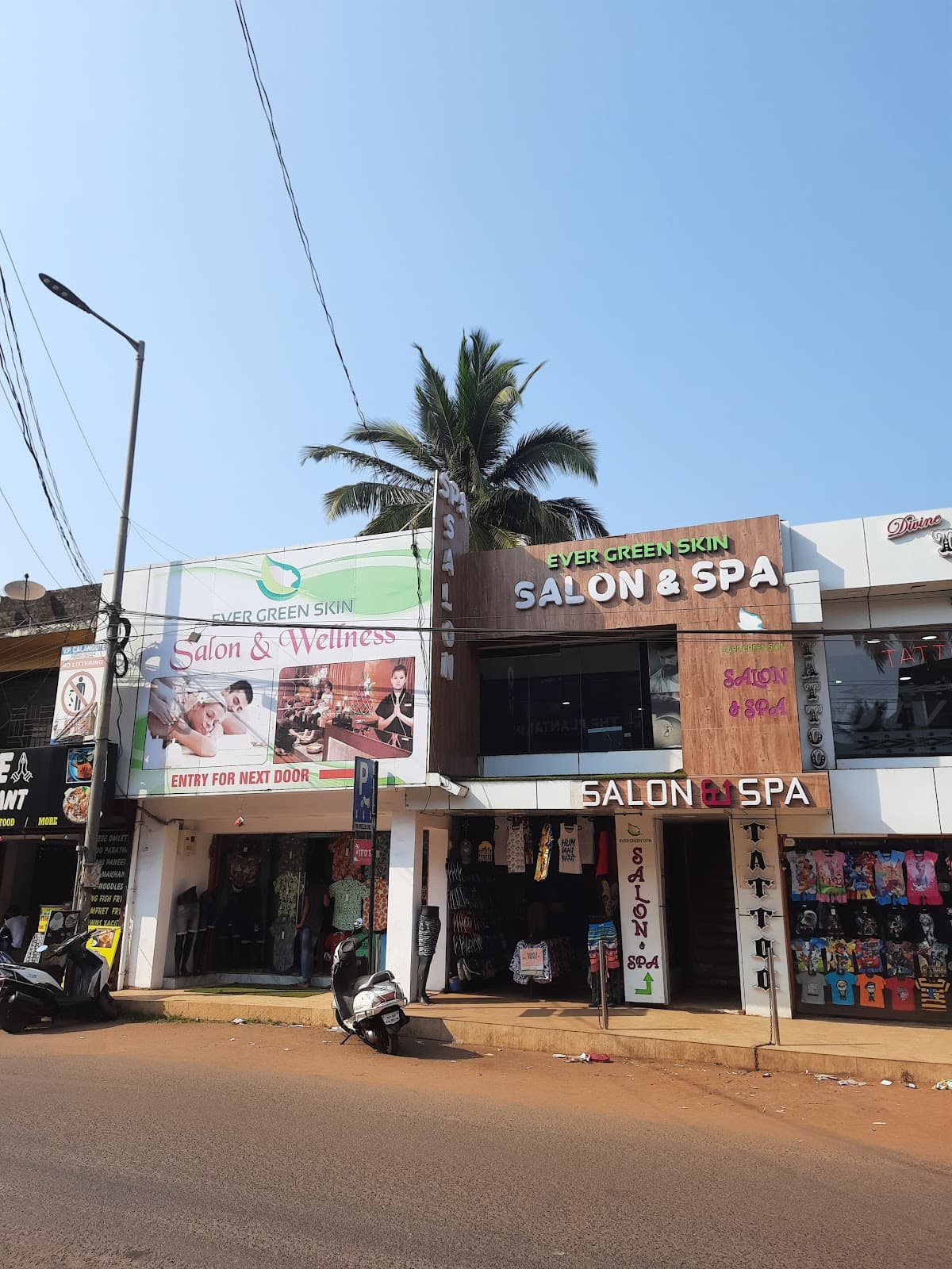 Calangute Market Square - Image 1