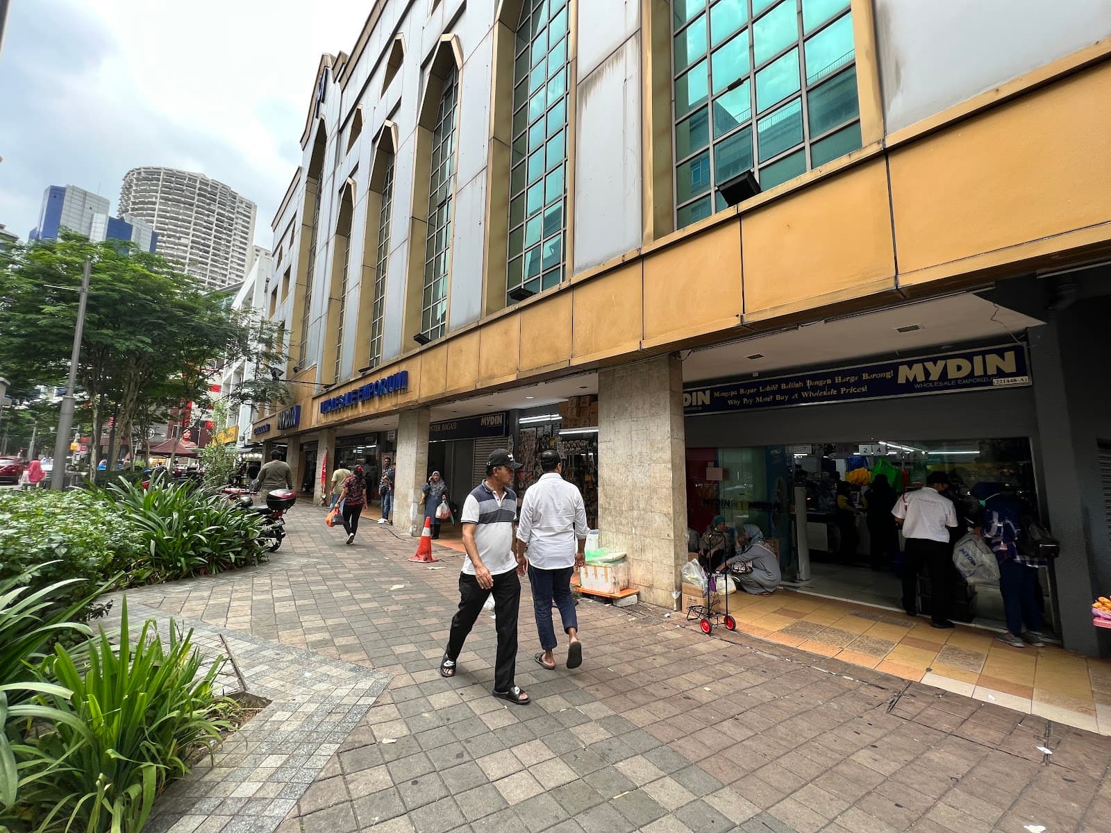 Jalan Masjid India Bazaar Kuala Lumpur - Image 1