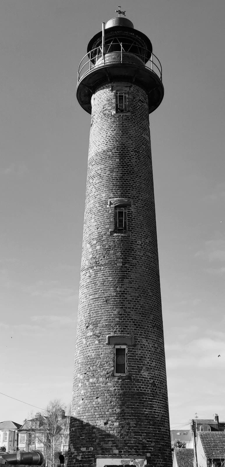 Gorleston South Pier & Lighthouse - Image 1