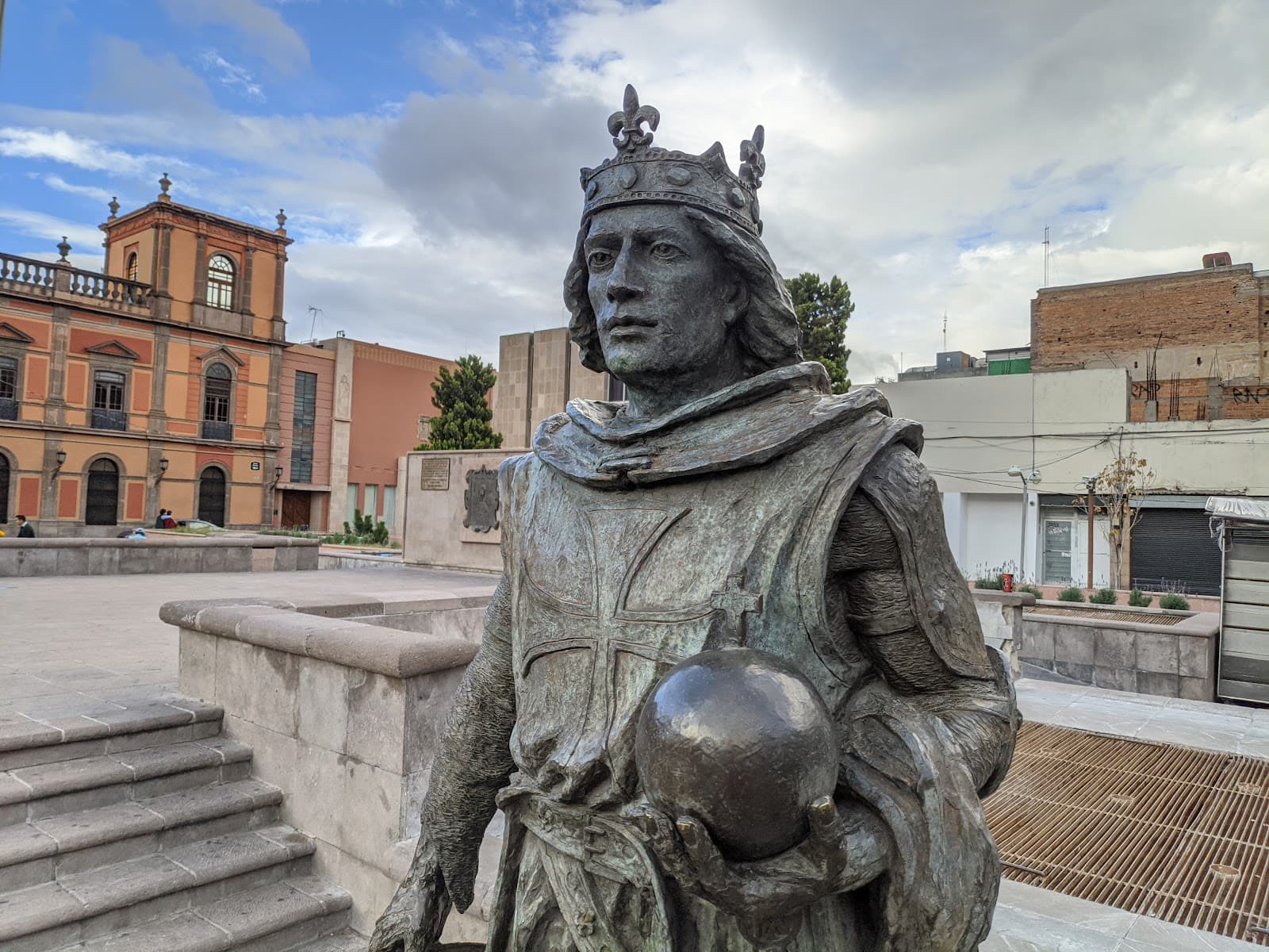 Plaza de los Fundadores - Image 1