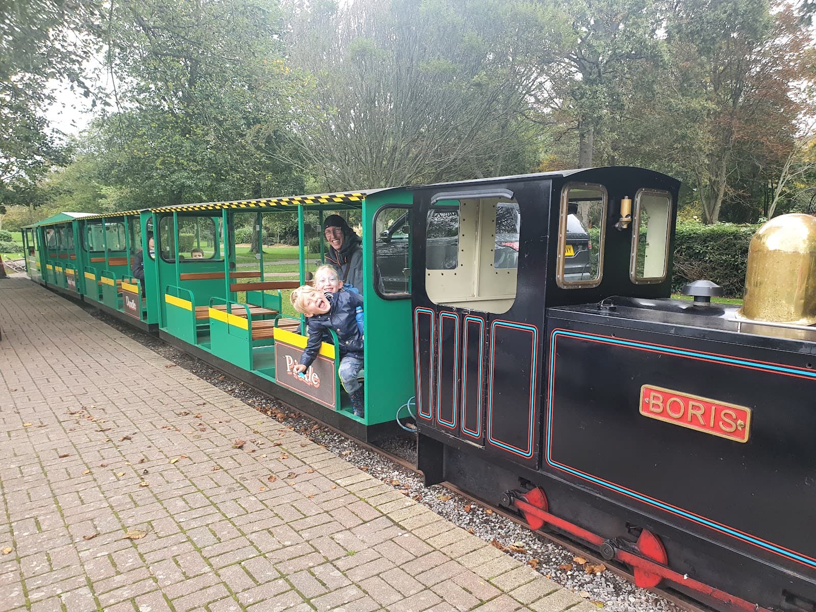 Hotham Park Miniature Railway - Image 1