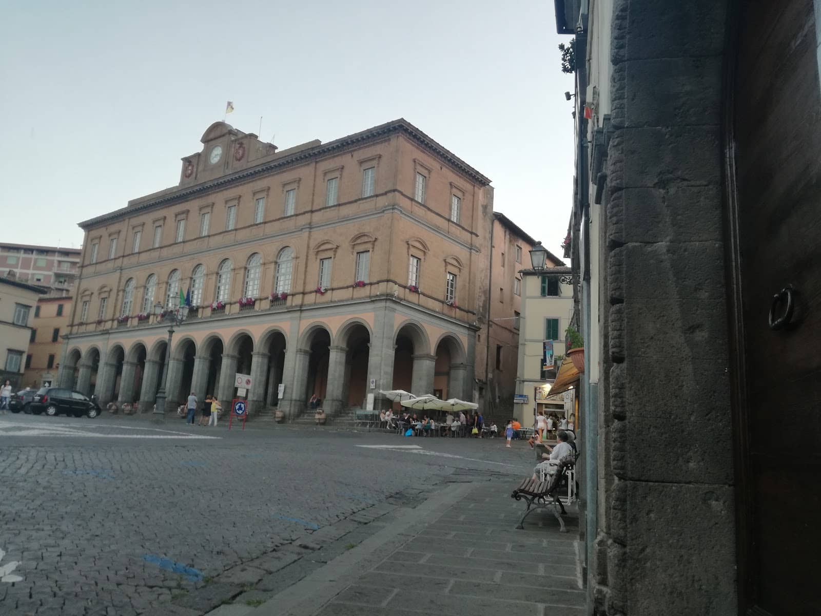 Local Cafes and Bistros