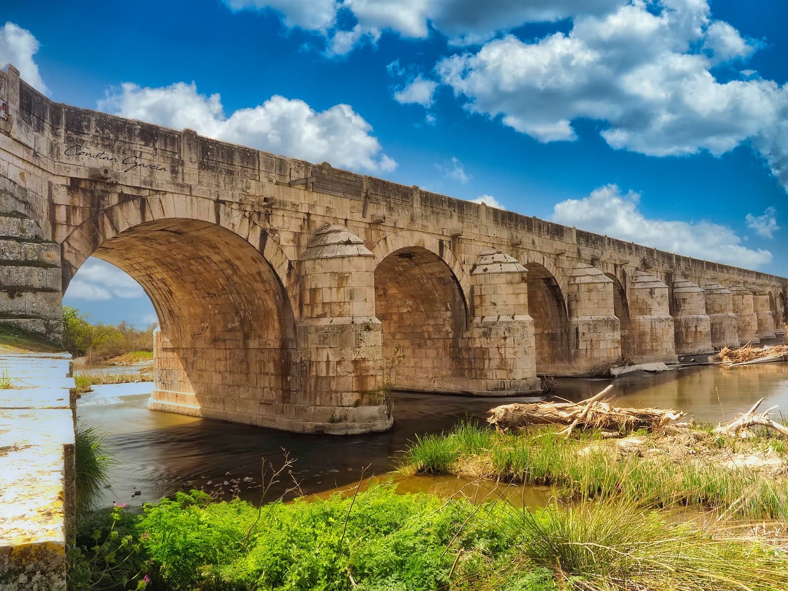 Puente Largo - Image 1