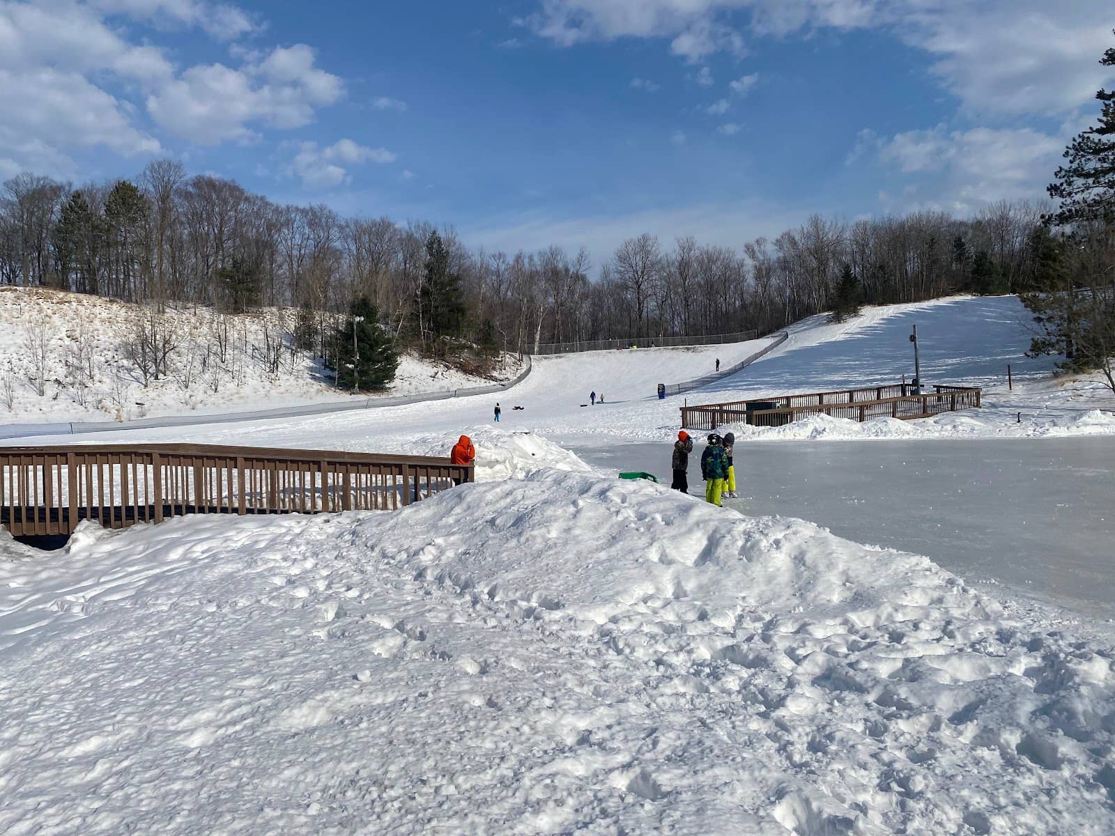 Snowboarding & Skiing Slope
