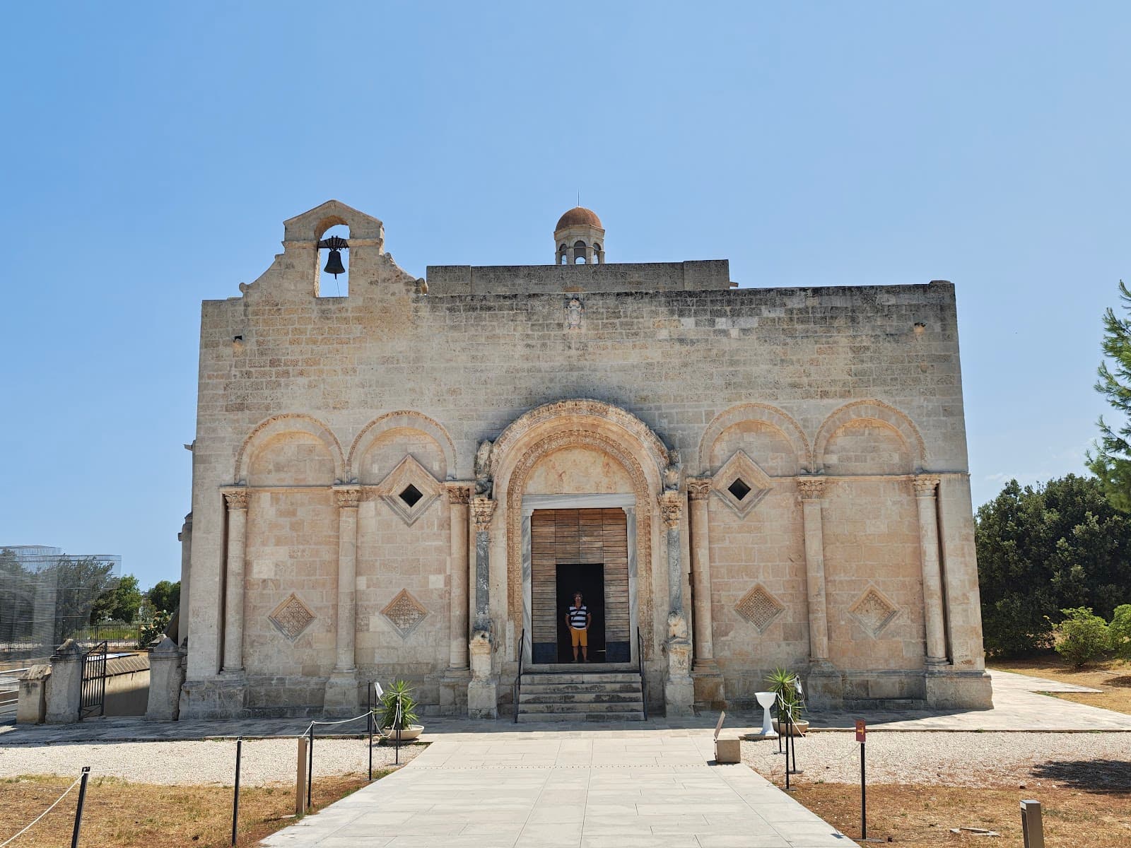 Siponto Archaeological Park Basilica di Siponto - Image 1