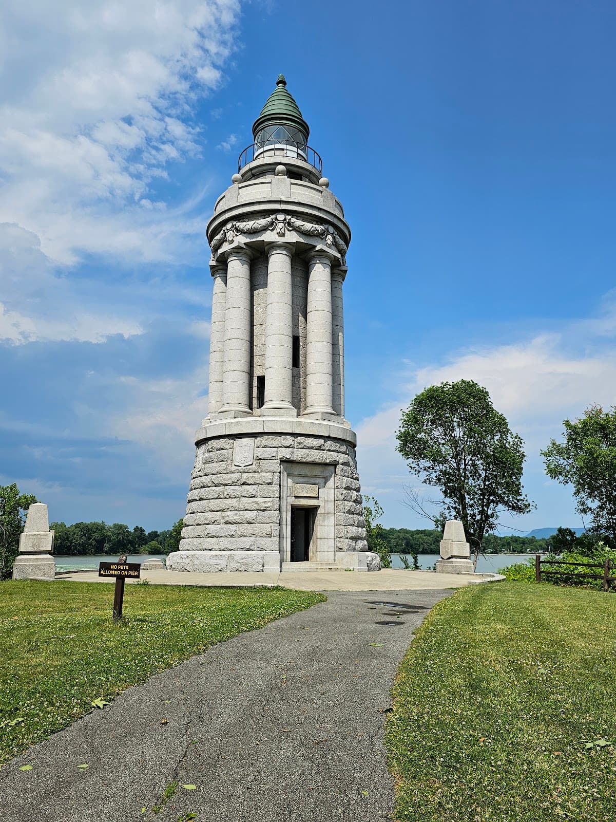 Champlain Memorial Lighthouse - Image 1
