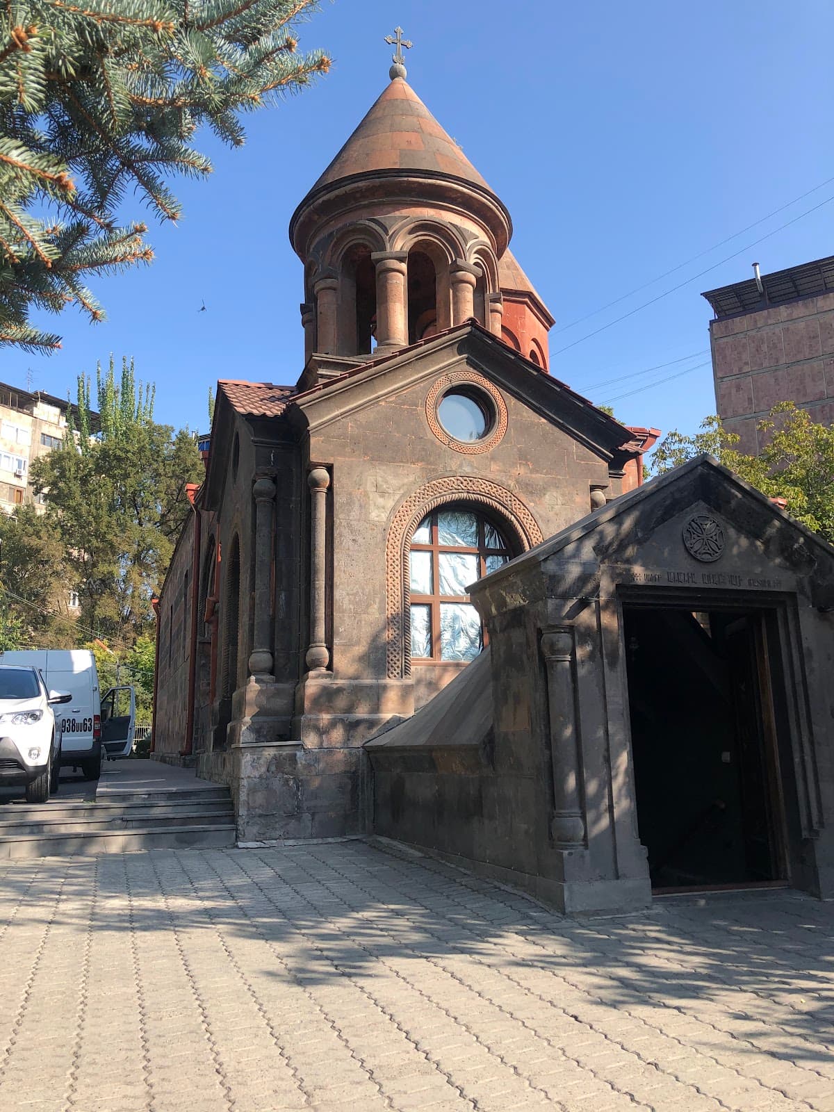 Zoravor Surp Astvatsatsin Church - Image 1