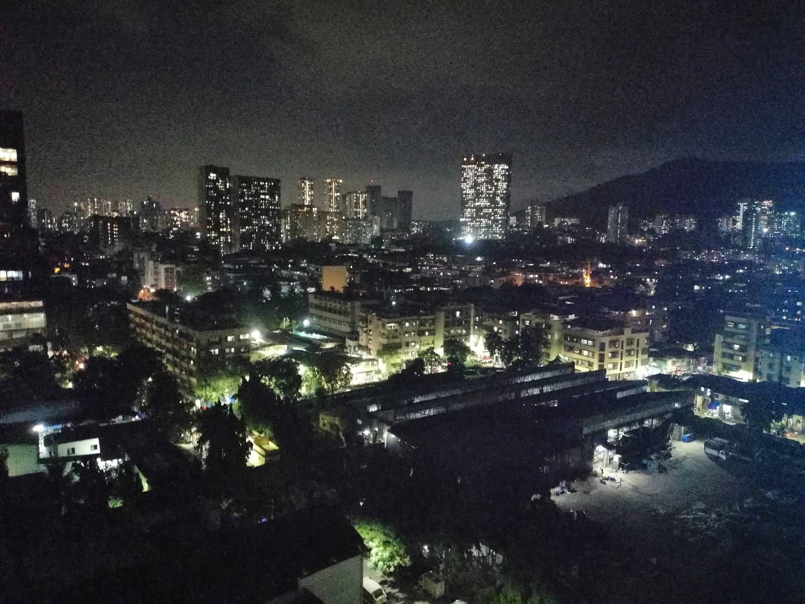 Rooftop Views & Dining