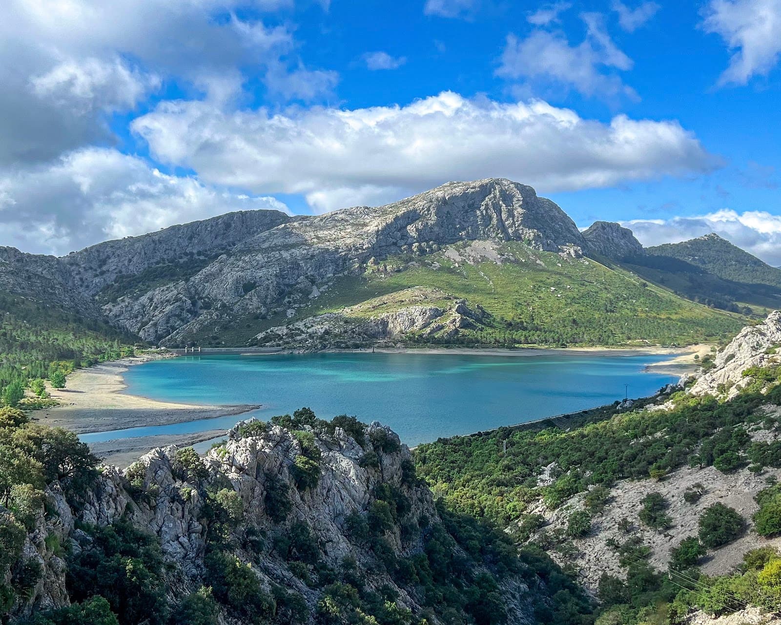 Cúber Reservoir - Image 1