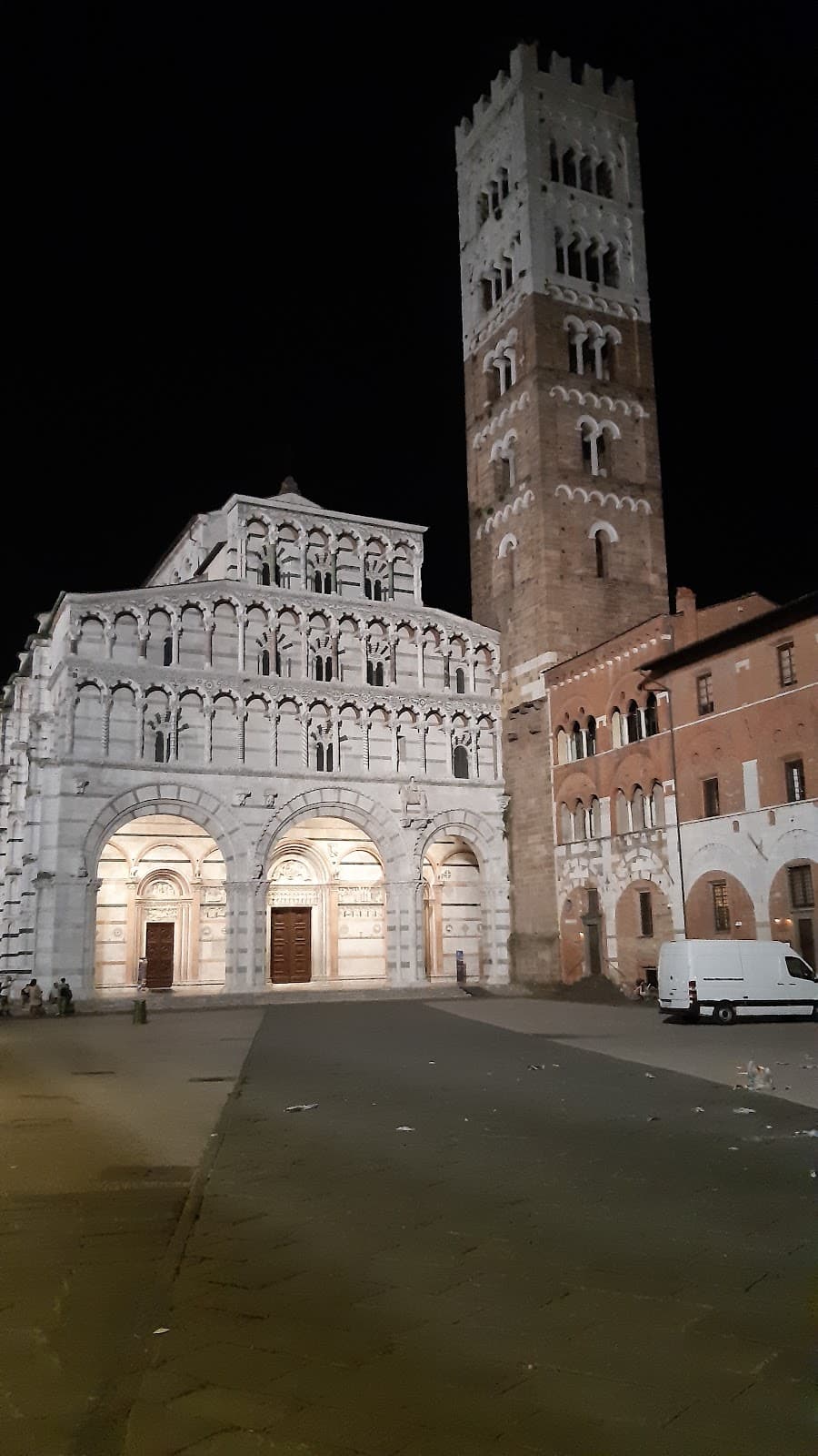 Piazza San Martino - Image 1