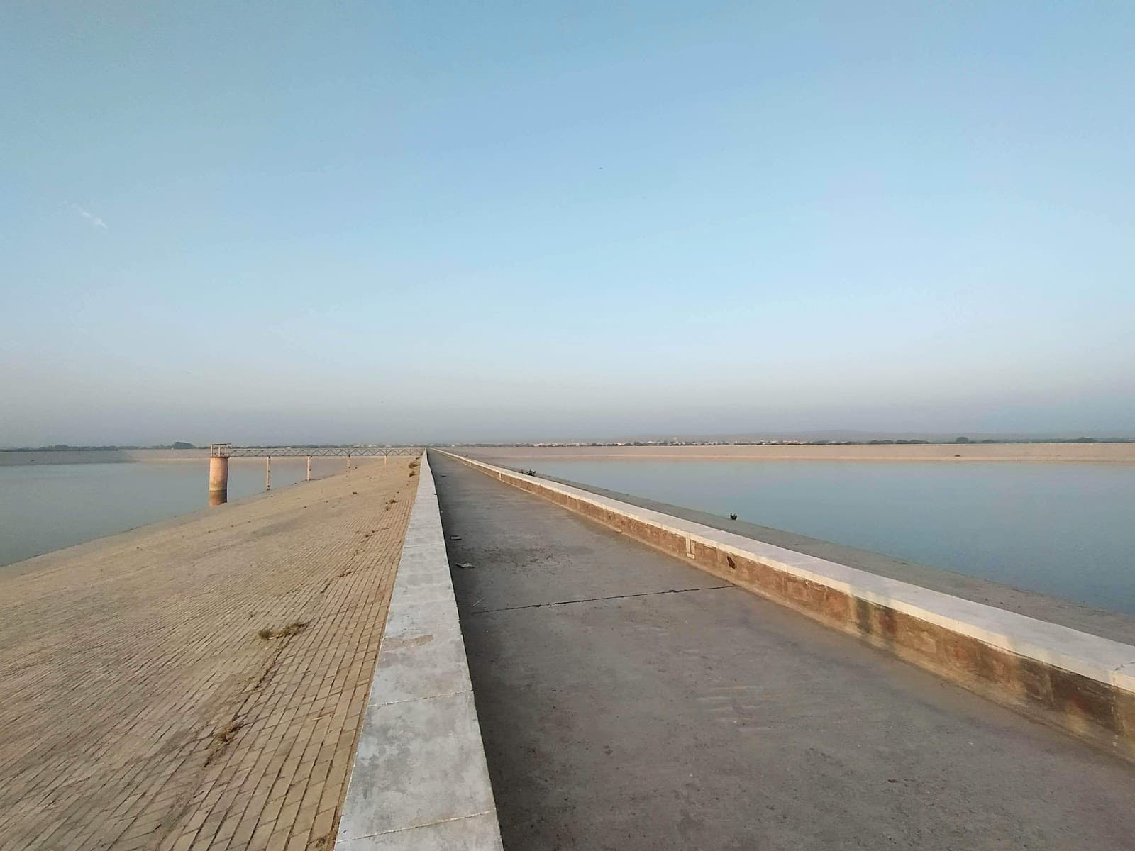 Surpura Dam - Image 1