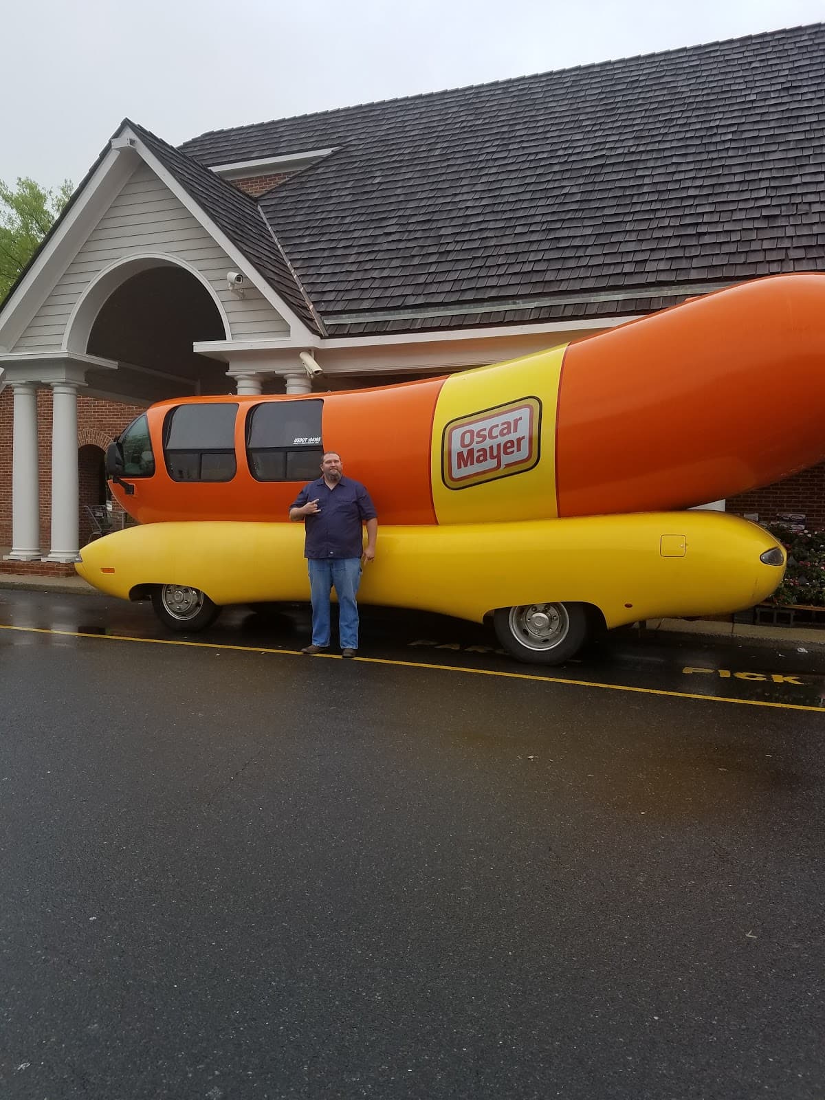 Dörgicse Village Center - Image 1