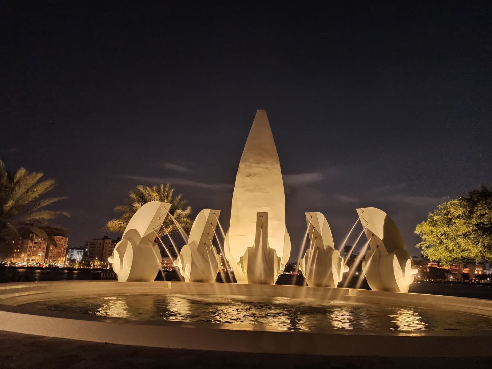 Al Arbaeen Lake Promenade - Image 1