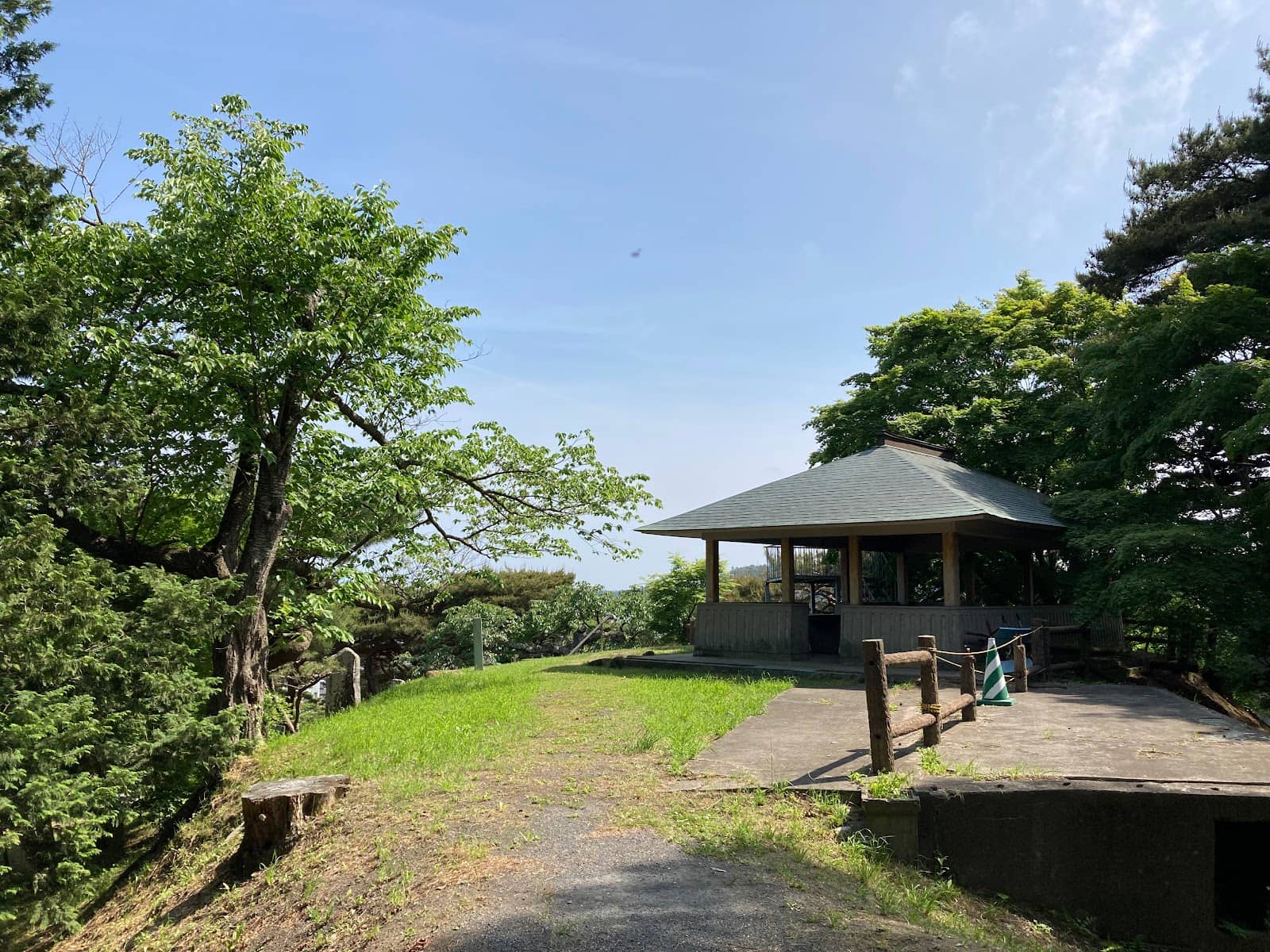 Secluded Observation Deck