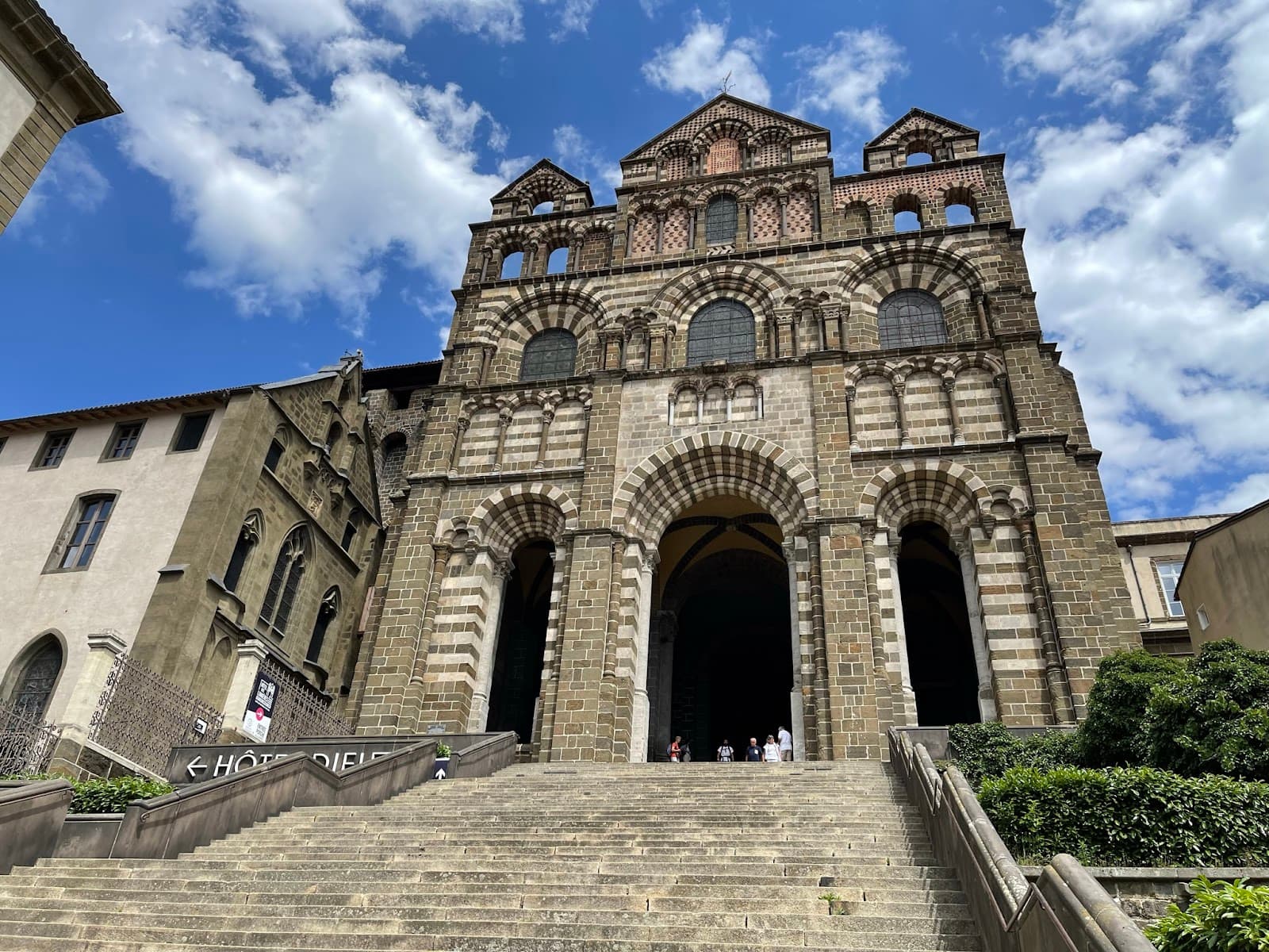 Via Podiensis (GR65) start - Image 1