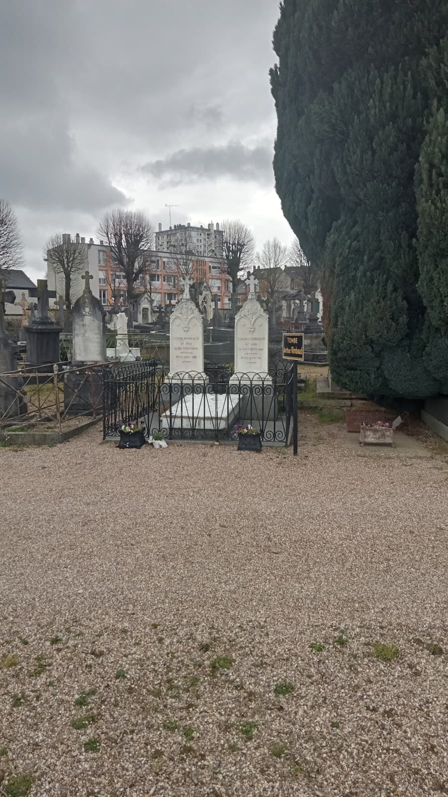 Cimetière de Charleville (Rimbaud's grave) - Image 1