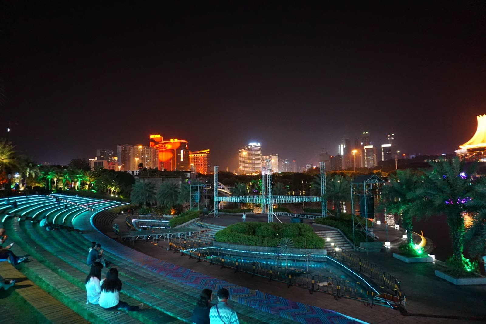 Folk Song Lake Park - Image 1
