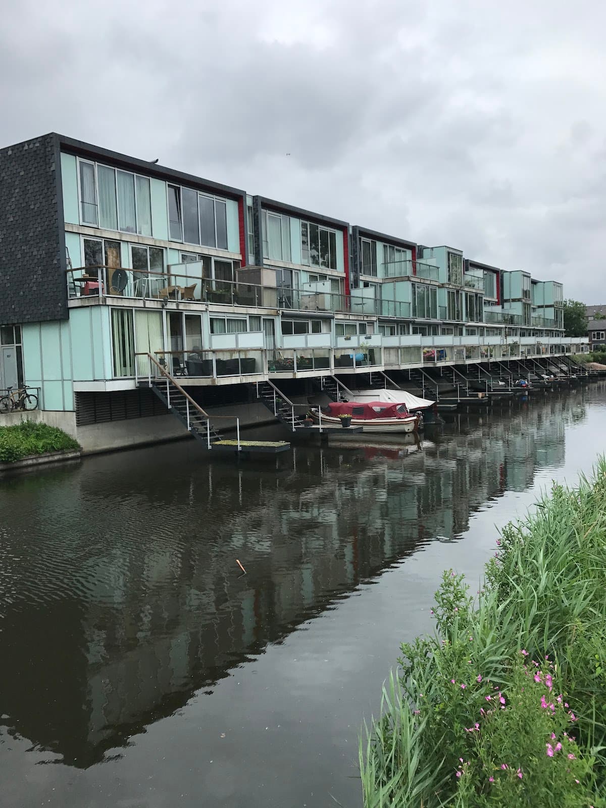 Amsterdam Nieuw-West - Image 1