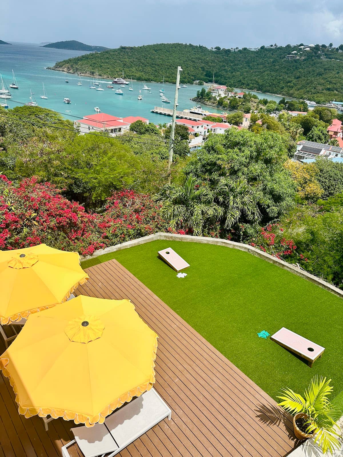 Proximity to Cruz Bay Town