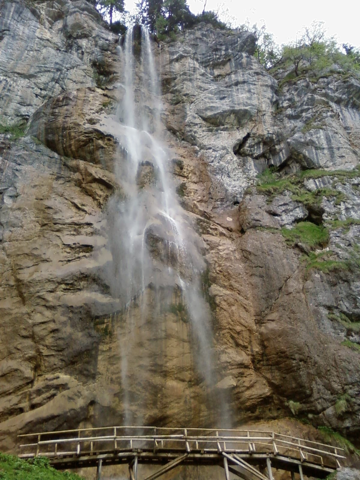 Skakavac Waterfall - Image 1