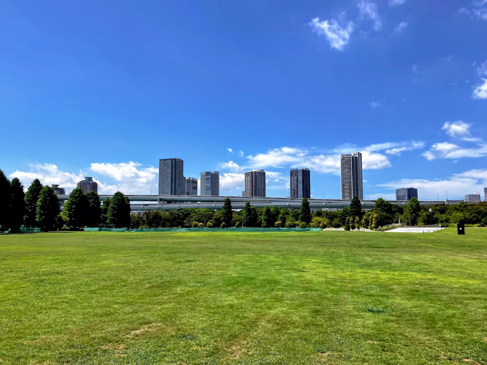 Tatsumi-no-Mori Seaside Park - Image 1